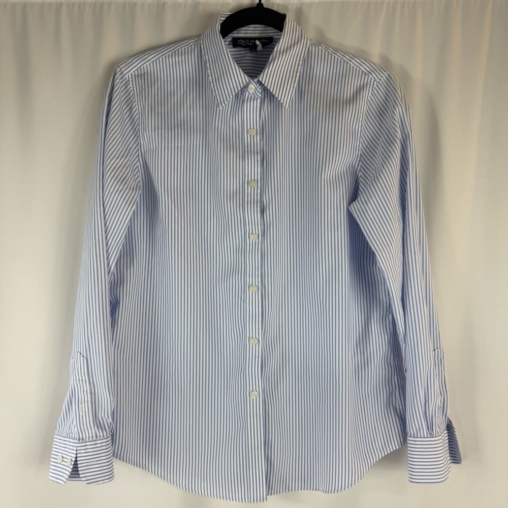 Jones New York Blue and White Stripe Easy Care
Blouse S 100% Cotton